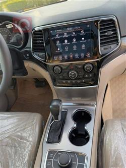 جيب جراند شيروكي